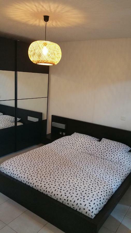 Apt 50M2 Avec Balcon Tout Equipe Proche D'Avignon Apartment Pernes-les-Fontaines Exterior photo